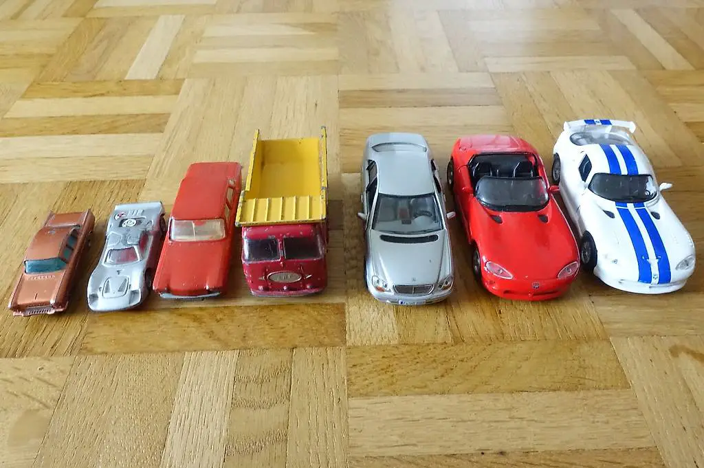 Verschiedene Modellautos