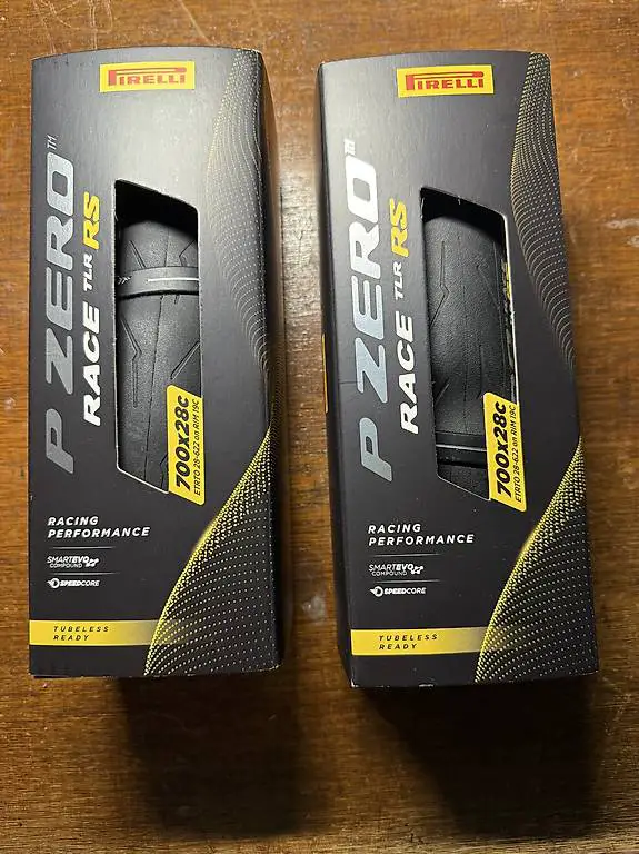 Pirelli P Zero TR RS