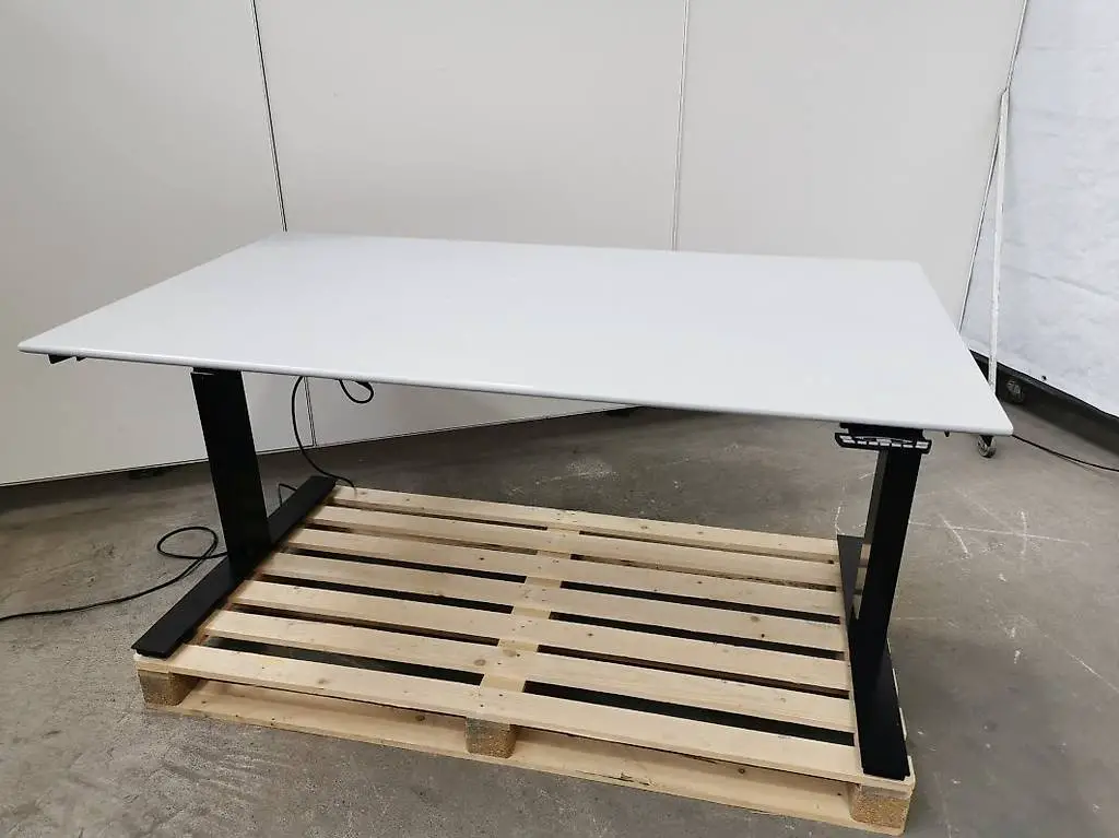 Höhenverstellbarer Schreibtisch Bürotisch Hawoeth 90x160 cm