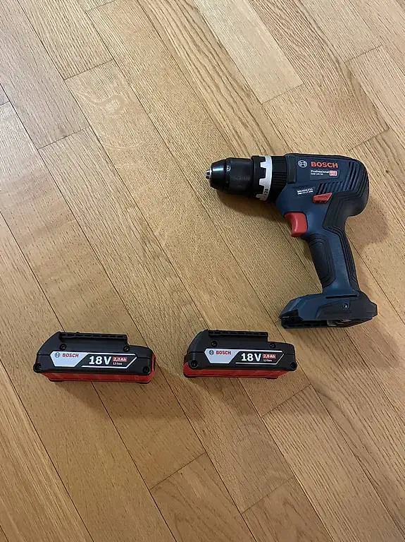 Akkuschrauber Akku Schrauber Bosch GSB 18V-55 + 2x Akku