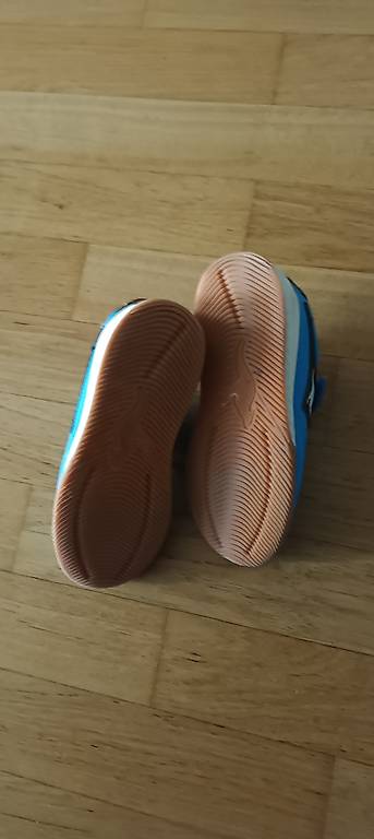 Sportschuh grösse 31