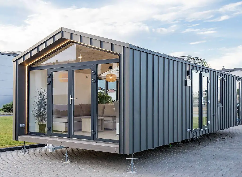 Tiny House Capri 1 (12,3 x 4,09m) bis zu 6 Personen