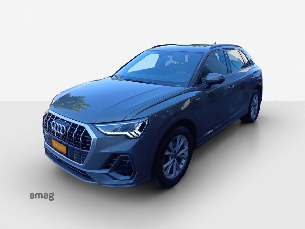 AUDI Q3 35 TFSI S line Attraction