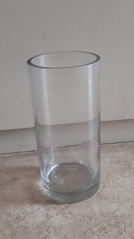 Blumenvase aus Massivglas, gerade Form