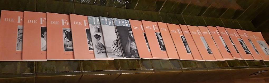 DIE FRAU "Sammlung von 1945"