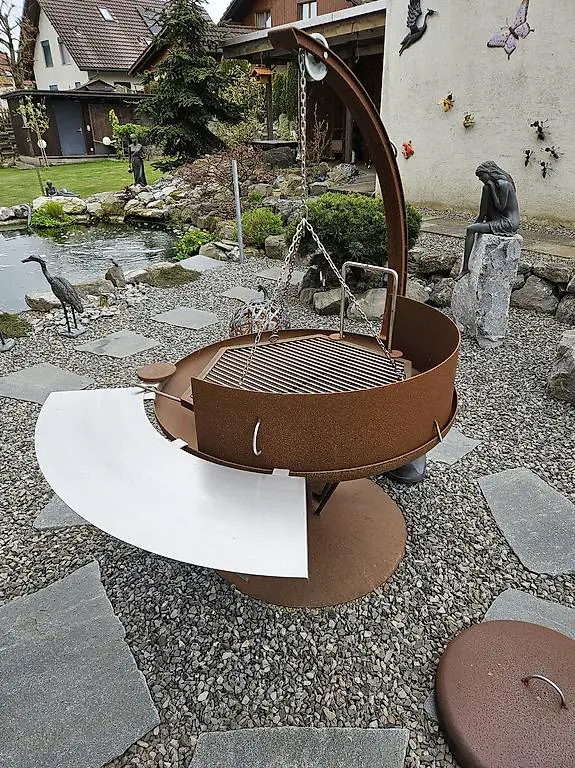 Feuerstelle BEN mit viel Zubehör