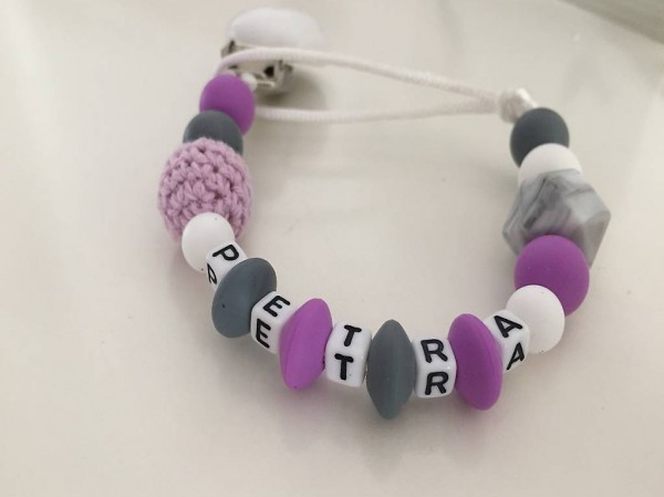 Attache tétine avec son prénom