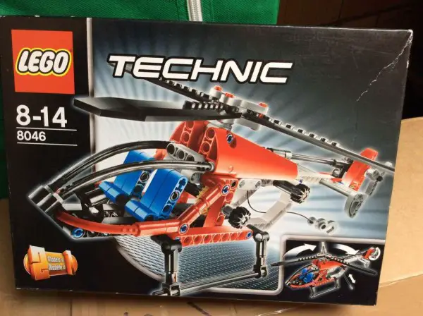 Lego Technic Helikopter 8046, fabrikneu und ungeöffnet