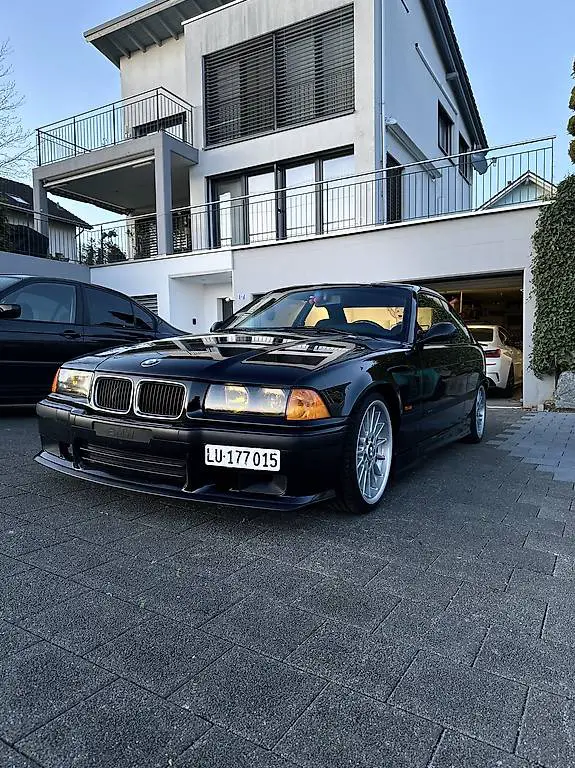 BMW e36 328i Coupé