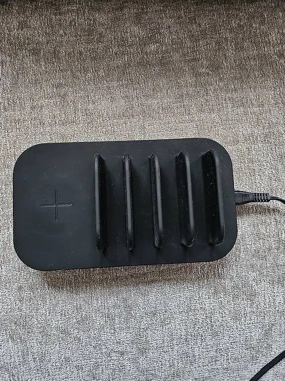 Ladestation Multi Device Charging Station