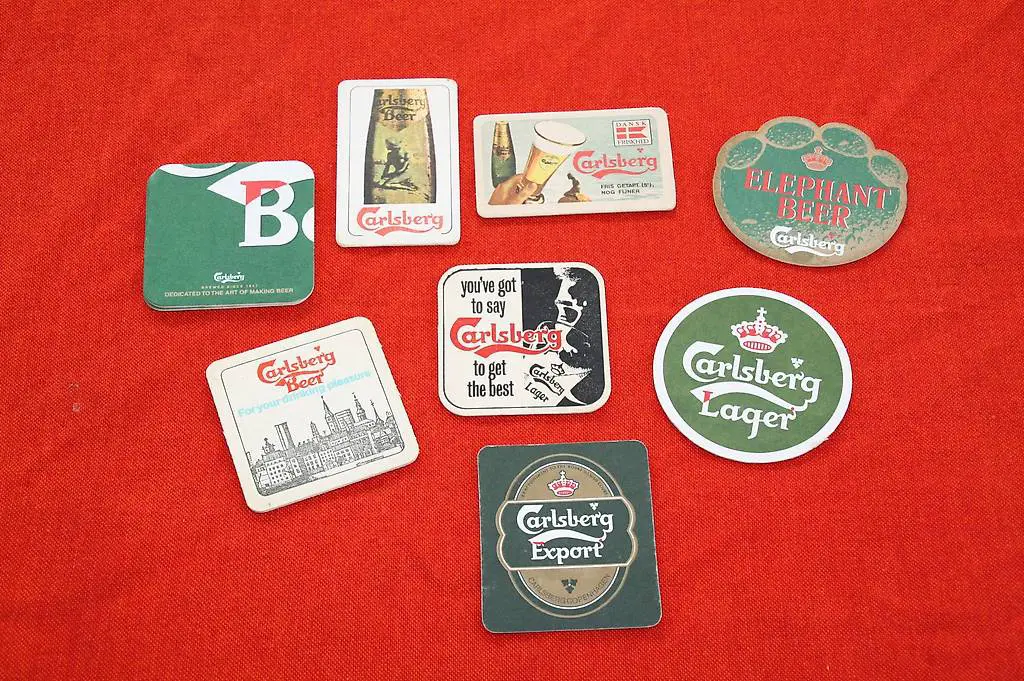 Alte dänische Bierdeckel: Carlsberg / Tuborg & Giraf Beer