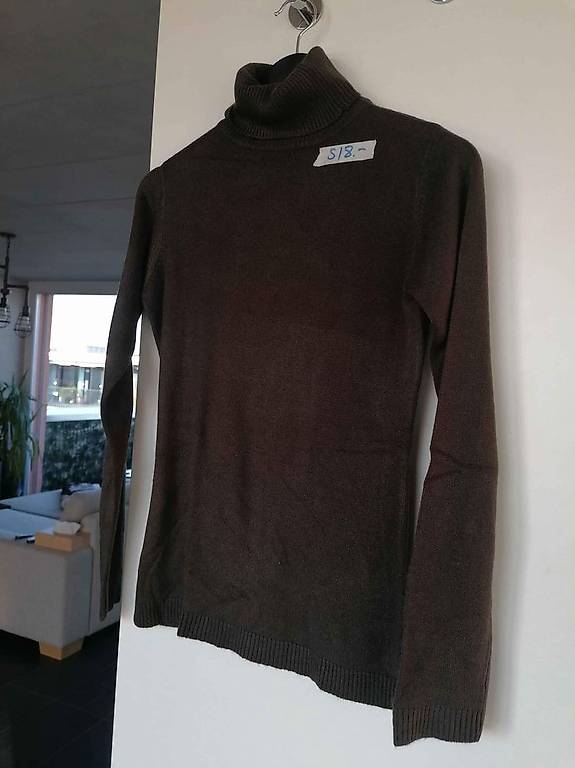 Brauner Rollkragenpulli Gr S
