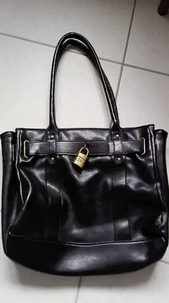 Handtasche schwarz