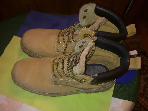 Winter-Boots in Grösse 46 - Gut gefüttert in Camel