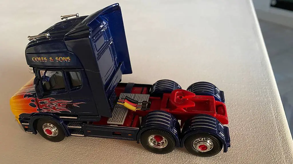 Scania T 420 Sondermodell 1:50