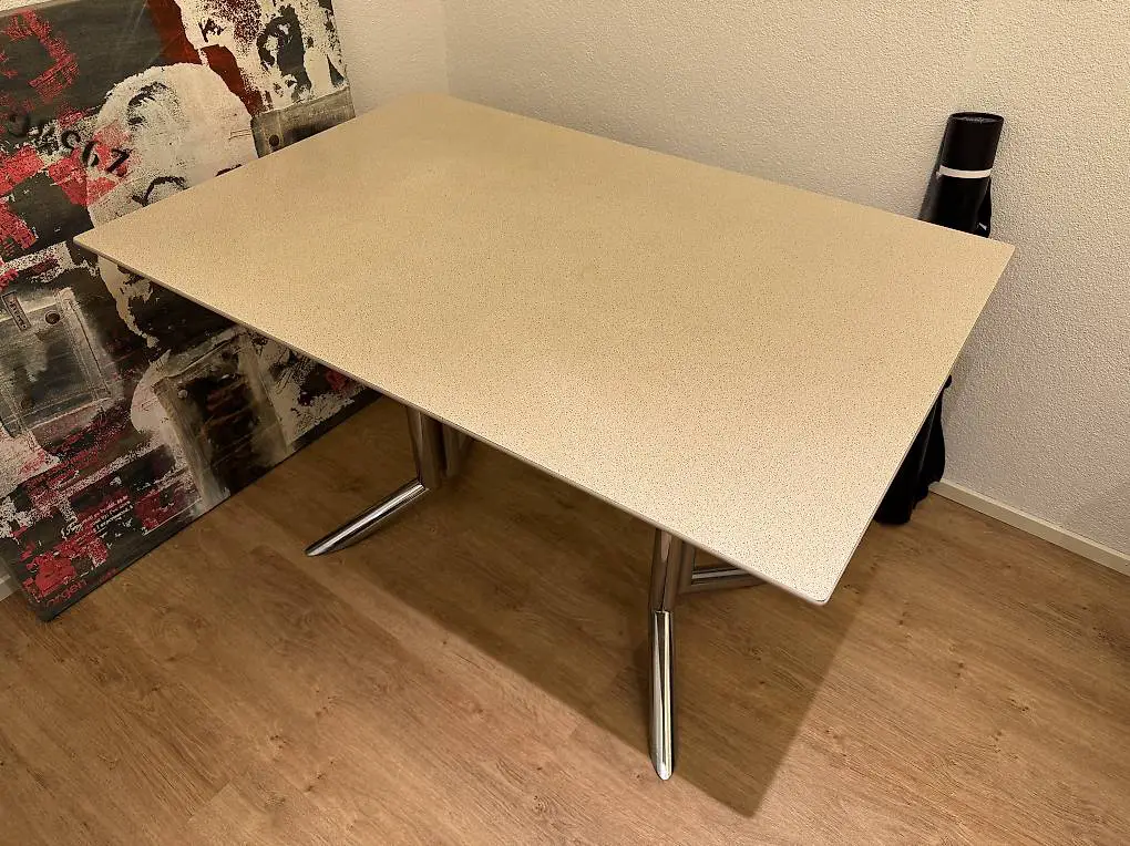 Küchentisch mit Metallfüssen (140x80 cm)