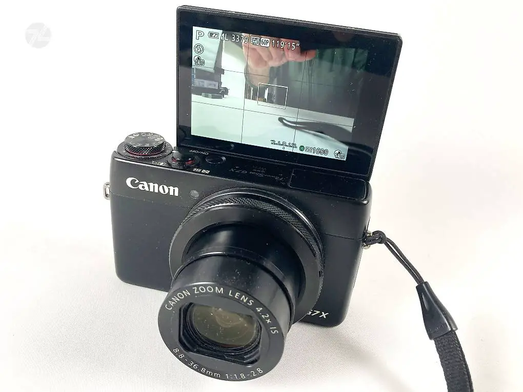 Canon G7X 20.1MP Digitalkamera Kompaktkamera + SD-Card