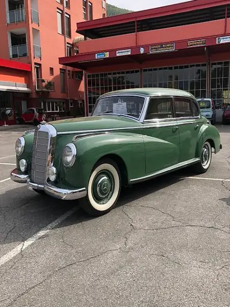 Mercedes 300 Adenauer