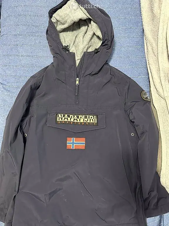 Giacca Napapijri misura XL da ragazzo / ragazza