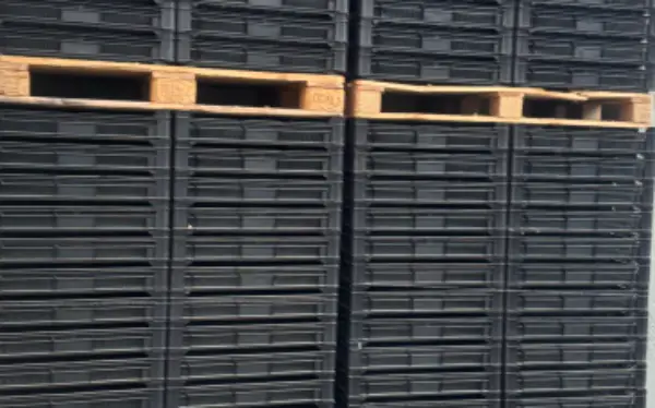 Eurobehälter Durchbrochen