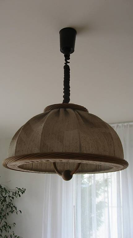 Höhenverstellbare Hängeleuchte