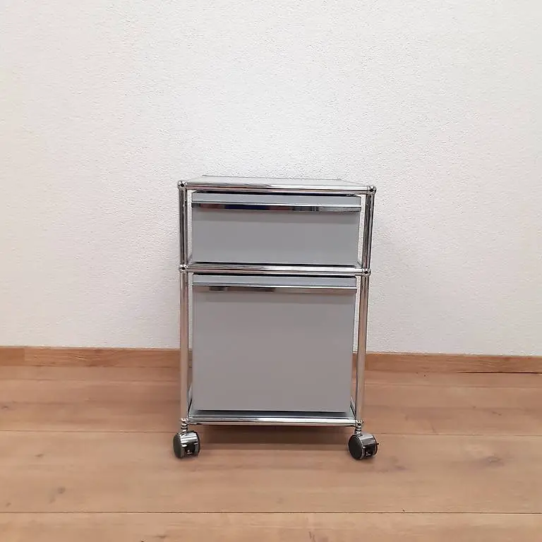 USM Haller Rollkorpus Mattsilber