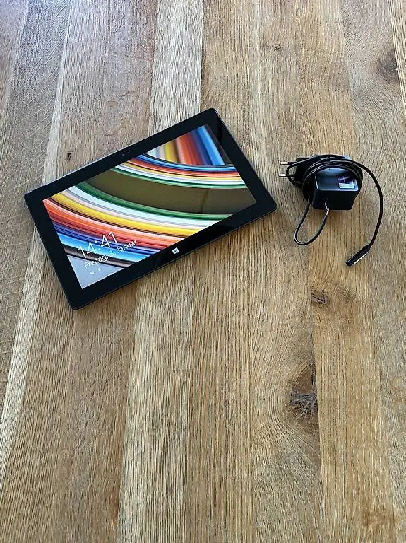 Microsoft Surface RT (1516) | 2GB RAM | 64GB SSD