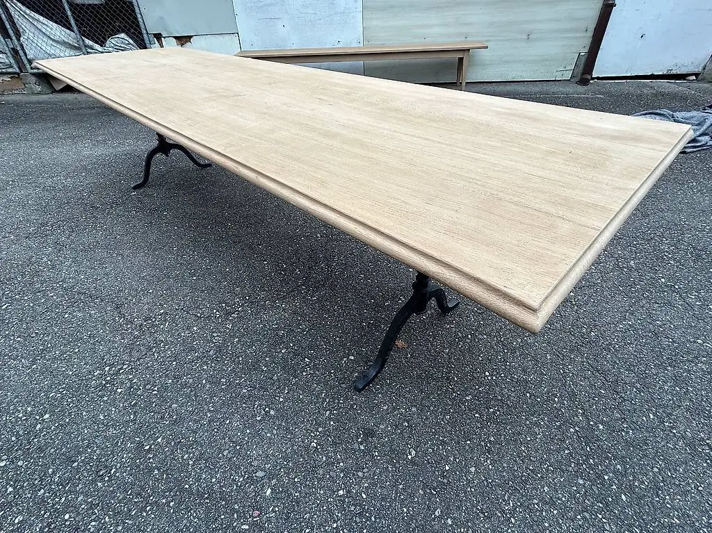 Beizentisch, Guss Fuss Tisch, Schweizer Eiche, 300 x 88 cm