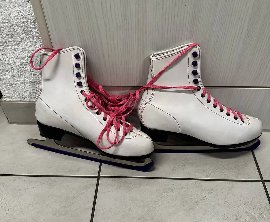 Schlittschuhe Grösse 39