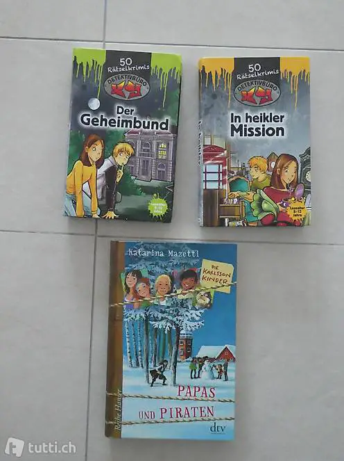 Drei Bücher gem. Foto, VP: CHF 15.-- (Abholpreis)