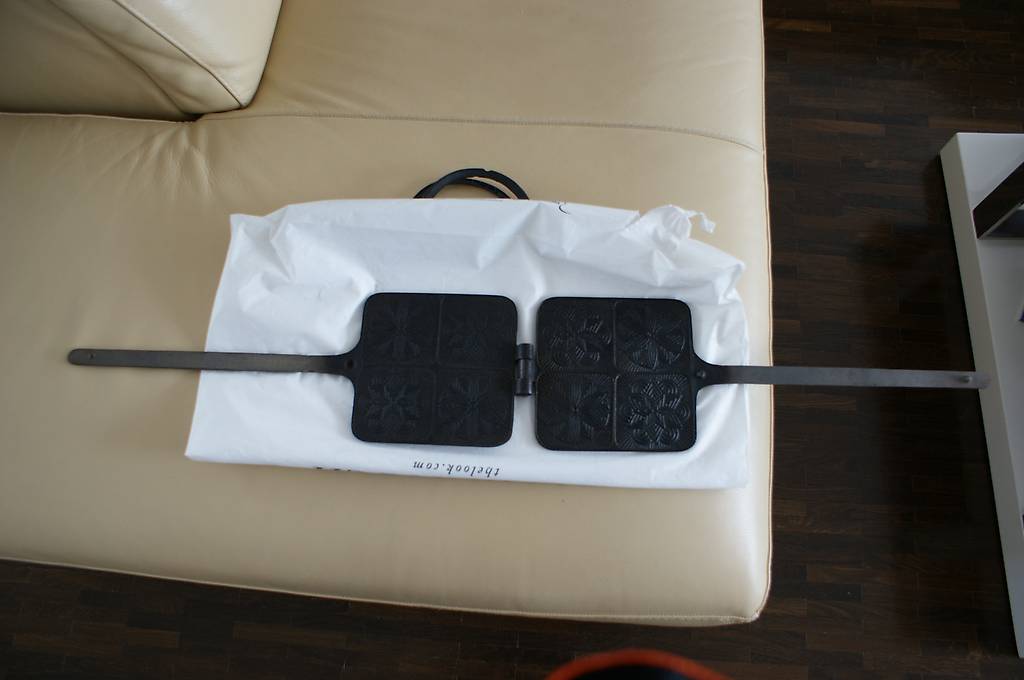 Antikes Guss Brezeleisen