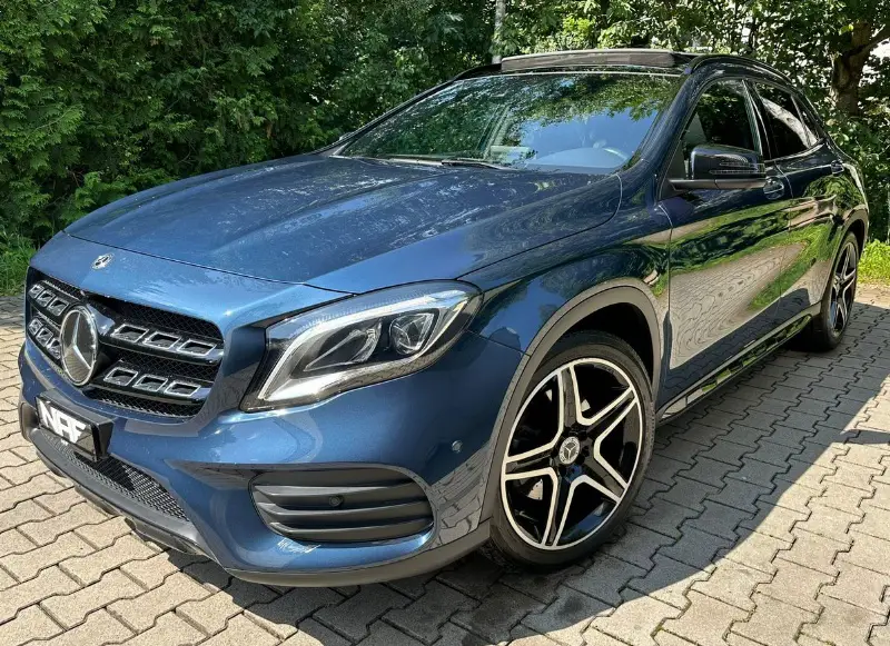 mercedes-benz gla 220 amg line 4matic 7g-dct