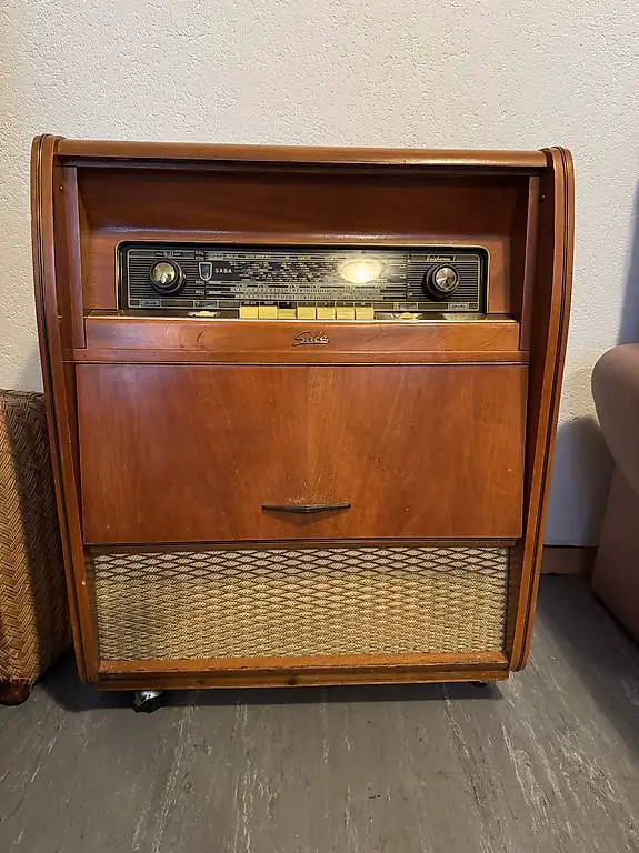 SABA Radio/Plattenspieler vintage