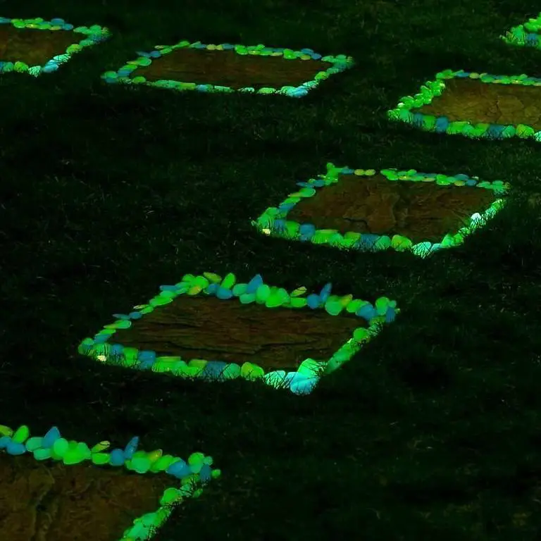 Portofrei 100 Stk. Leuchtsteine Leuchtkiesel Solarsteine Nac