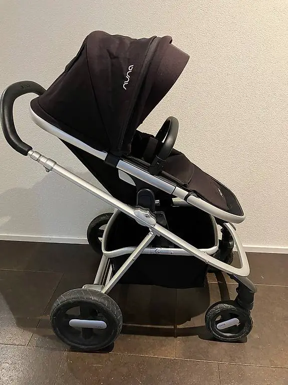 Nuna Kinderwagen (Wanne & Sportsitz)