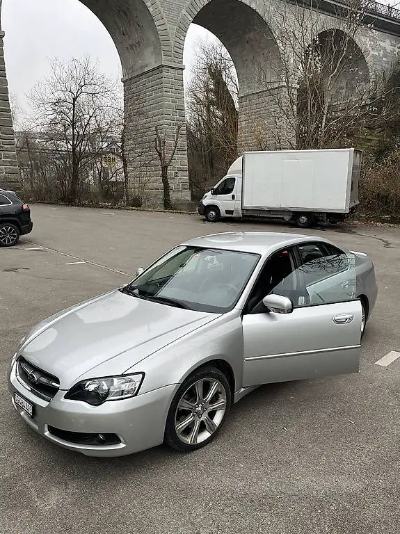 Subaru legacy 3.0R