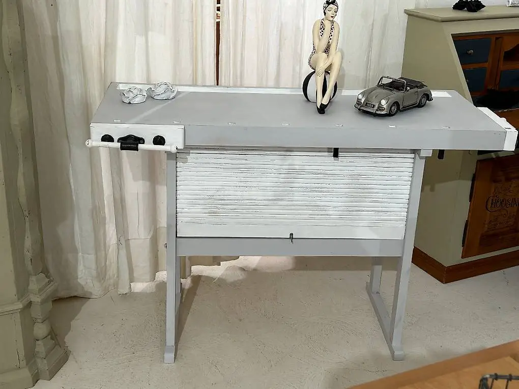 Hobelbank Sideboard Beistellmöbel vintage grau weiss lateral