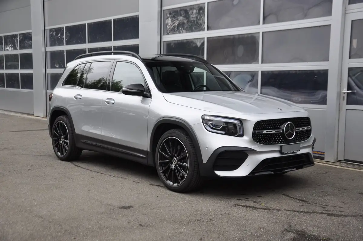 mercedes-benz glb 250 4matic amg line 8g-tronic