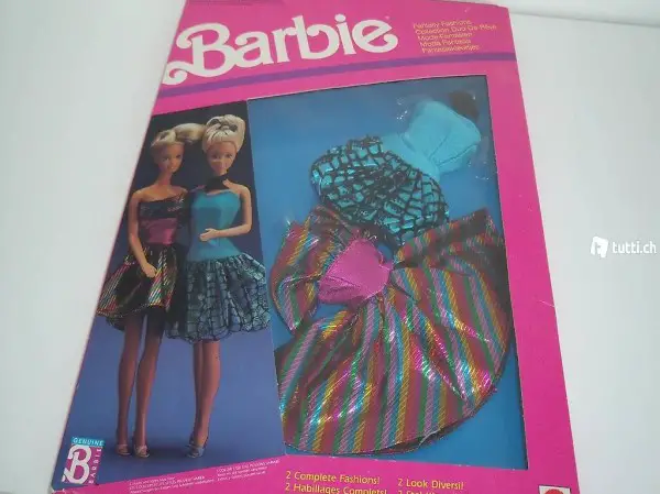 2 Barbie-Outfits von 1990 in Originalschachtel