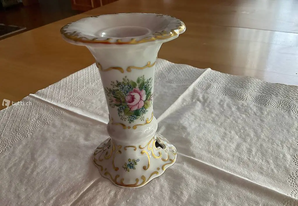 Porzellan-Kerzenständer