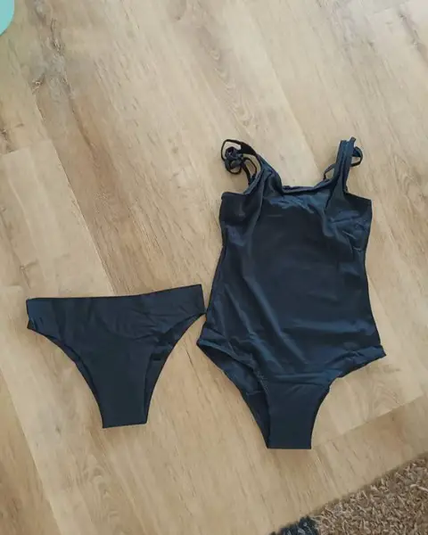 Perioden-Bikinihose und Perioden-Badeanzug von ecowoman