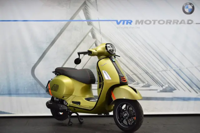 piaggio vespa gts 300 hpe super sport