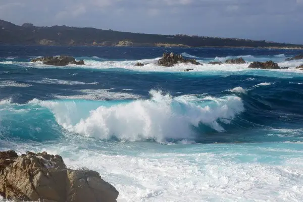 Erschlossenes Baugrund. Panorama in Bar, Strand 2km.