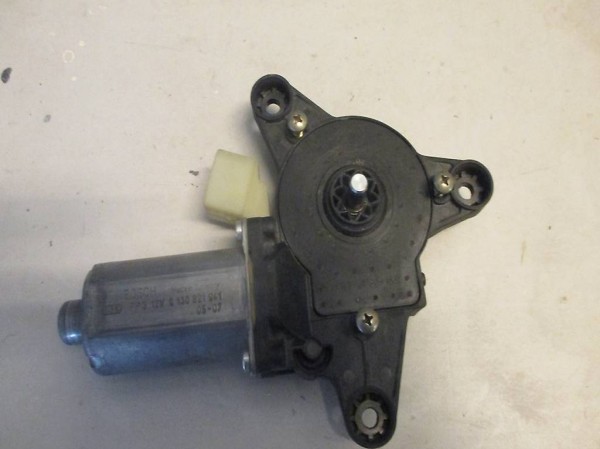 Mercedes Vito Scheibenhebermotor VR