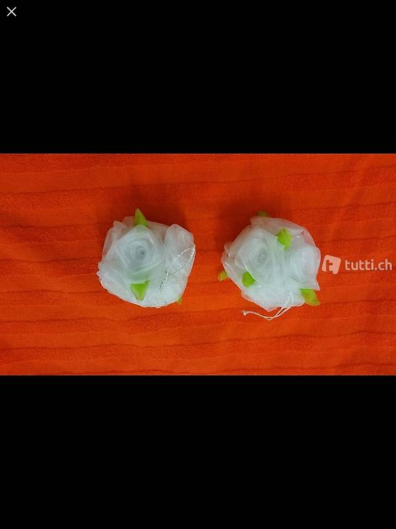 Stoffblumen in Weiss neu