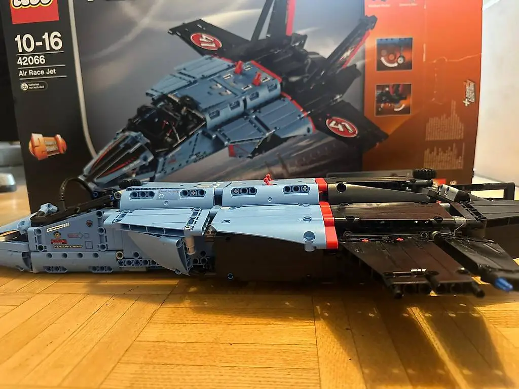 Lego Technic Nr. 42066, Airrace Jet