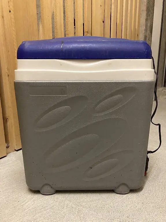 Kühlbox zu verschenken