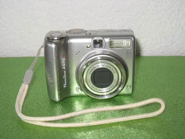 Canon Power shot A570IS