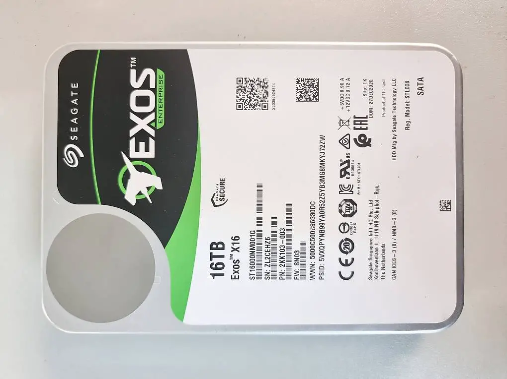 Seagate Exos X16 SATA HDD 16TB Festplatte