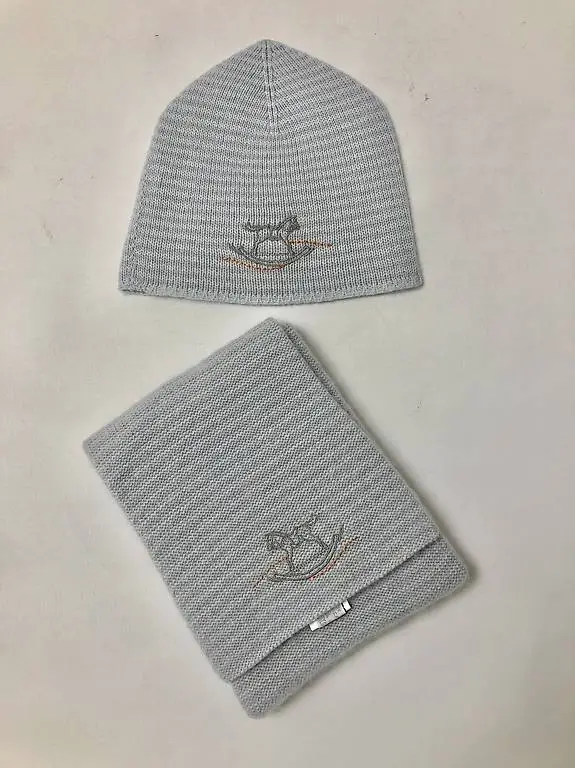 Hermes children set 100% cashmere new